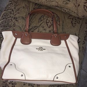 COACH REAL LEATHER LARGE CROSSBODY SATCHEL. NWOT